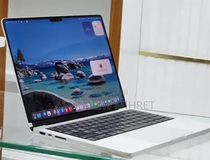 New Apple MacBook Pro 2023 M3 14-Inch 18GB Apple M3 Pro SSD 512GB