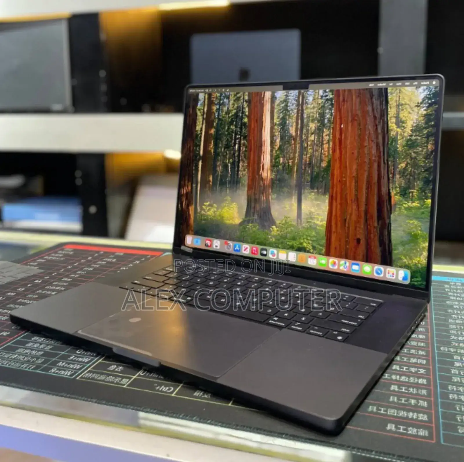 New Laptop Apple MacBook Pro 48GB Apple M4 Pro SSD 2T