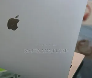 New Laptop Apple MacBook Pro 2023 M2 8GB Apple M2 SSD 256GB