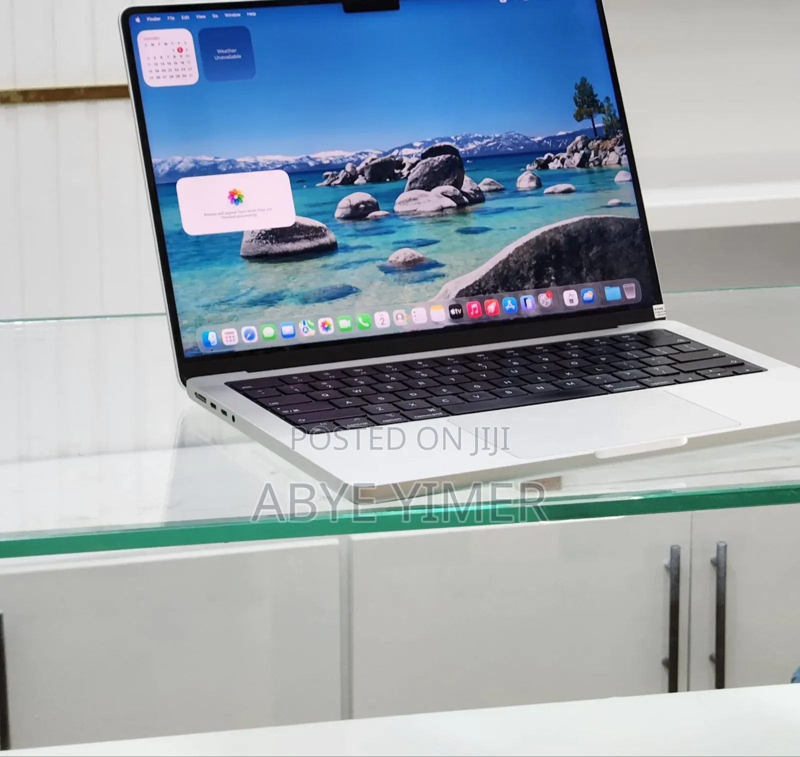 New Apple MacBook Pro 2024 M4 14-Inch 18GB Intel Core M SSD 512GB