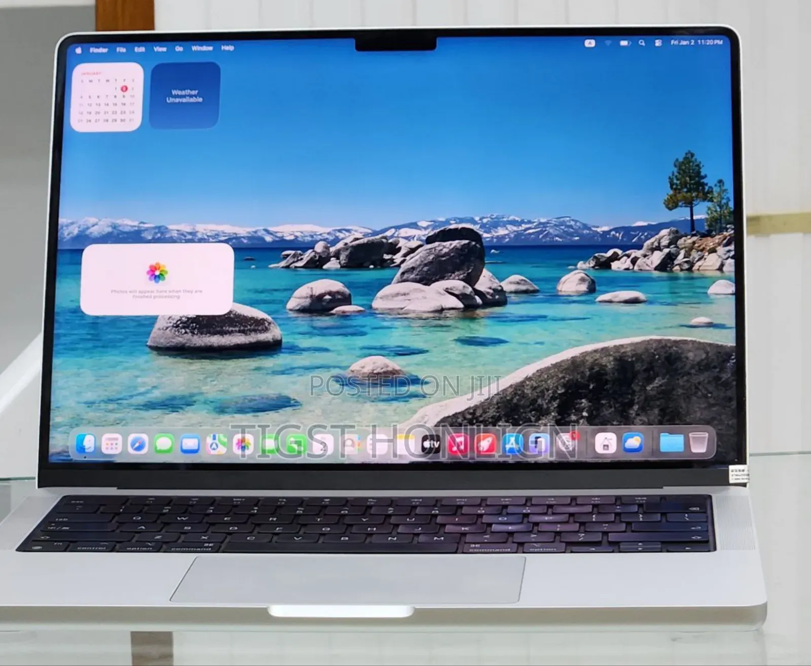 New Laptop Apple MacBook Pro 18GB Intel Core M3 SSD 512GB