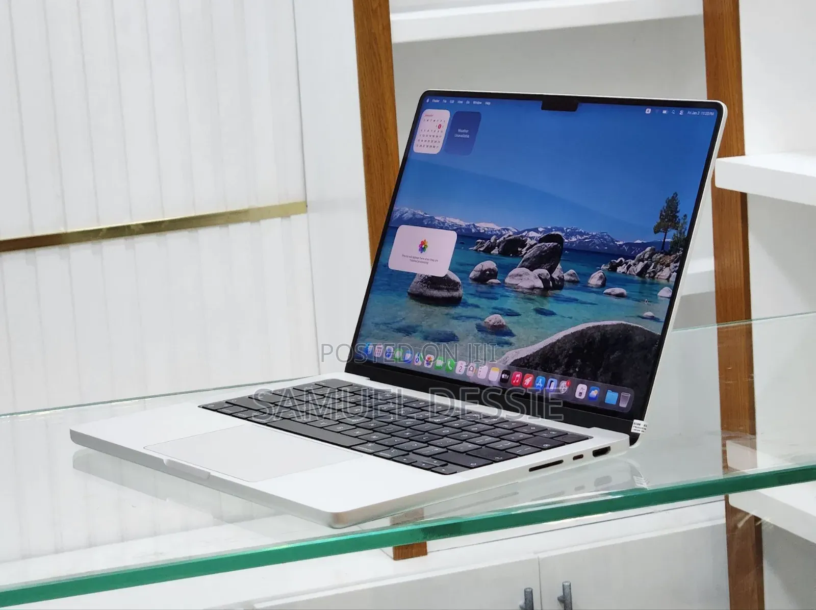 New Apple MacBook Pro 2023 M3 14-Inch 18GB Apple M3 Pro SSD 512GB