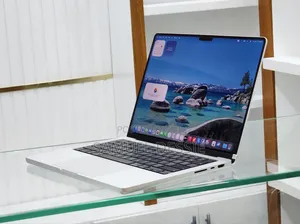 New Apple MacBook Pro 2023 M3 14-Inch 18GB Apple M3 Pro SSD 512GB