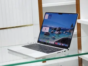 New Apple MacBook Pro 2023 M3 14-Inch 18GB Apple M3 Pro SSD 512GB