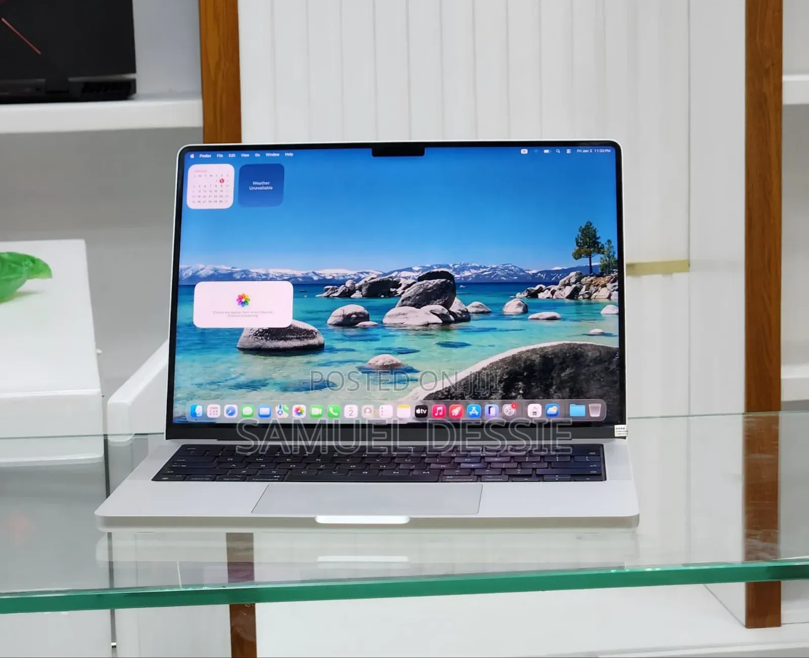 New Apple MacBook Pro 2023 M3 14-Inch 18GB Apple M3 Pro SSD 512GB