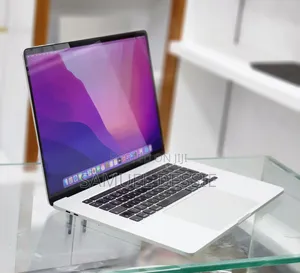 New Laptop Apple MacBook Pro 2019 16GB Intel Core I7 SSD 512GB