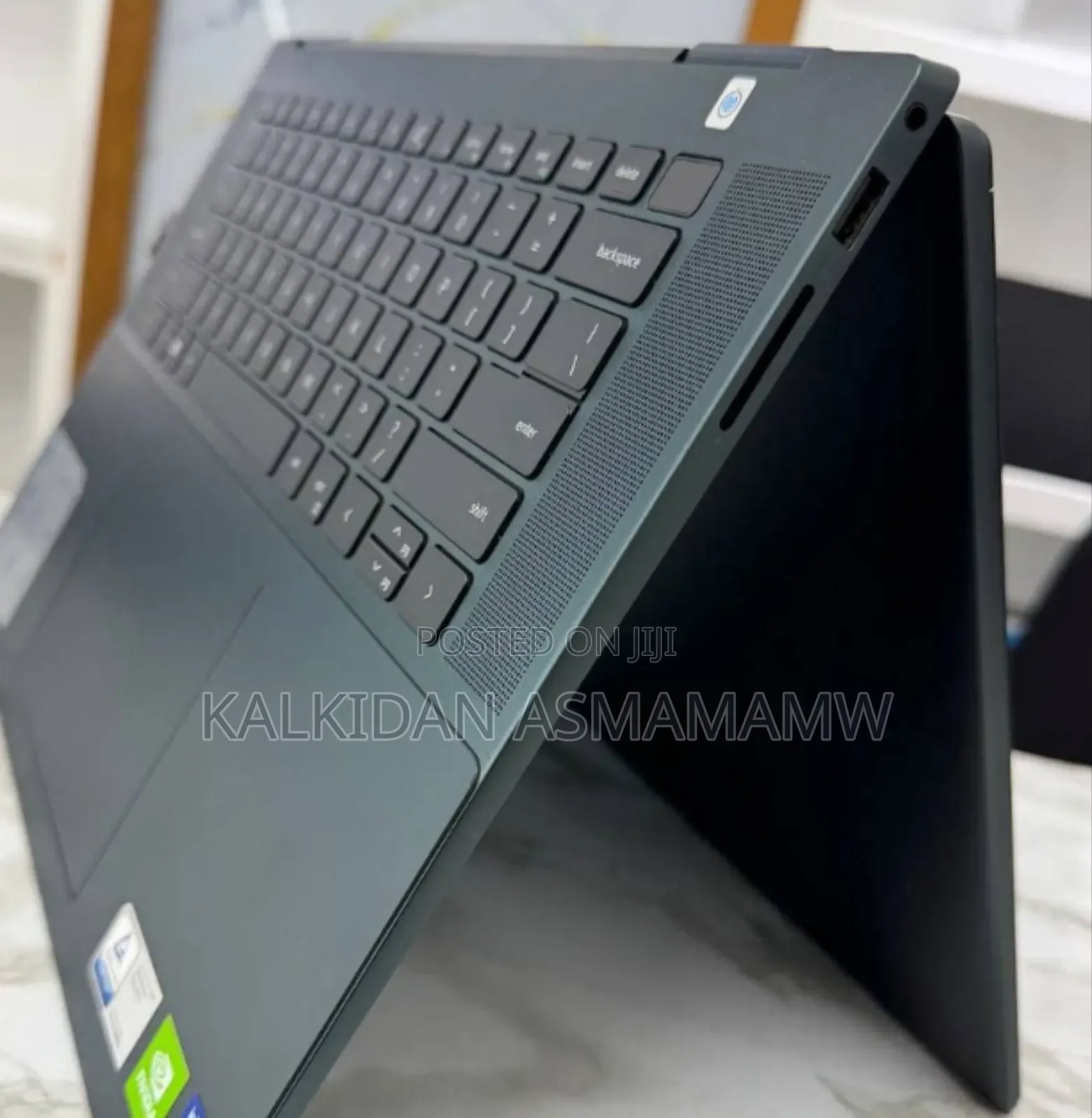 New Laptop Dell Inspiron 15 16GB Intel Core I7 SSD 512GB