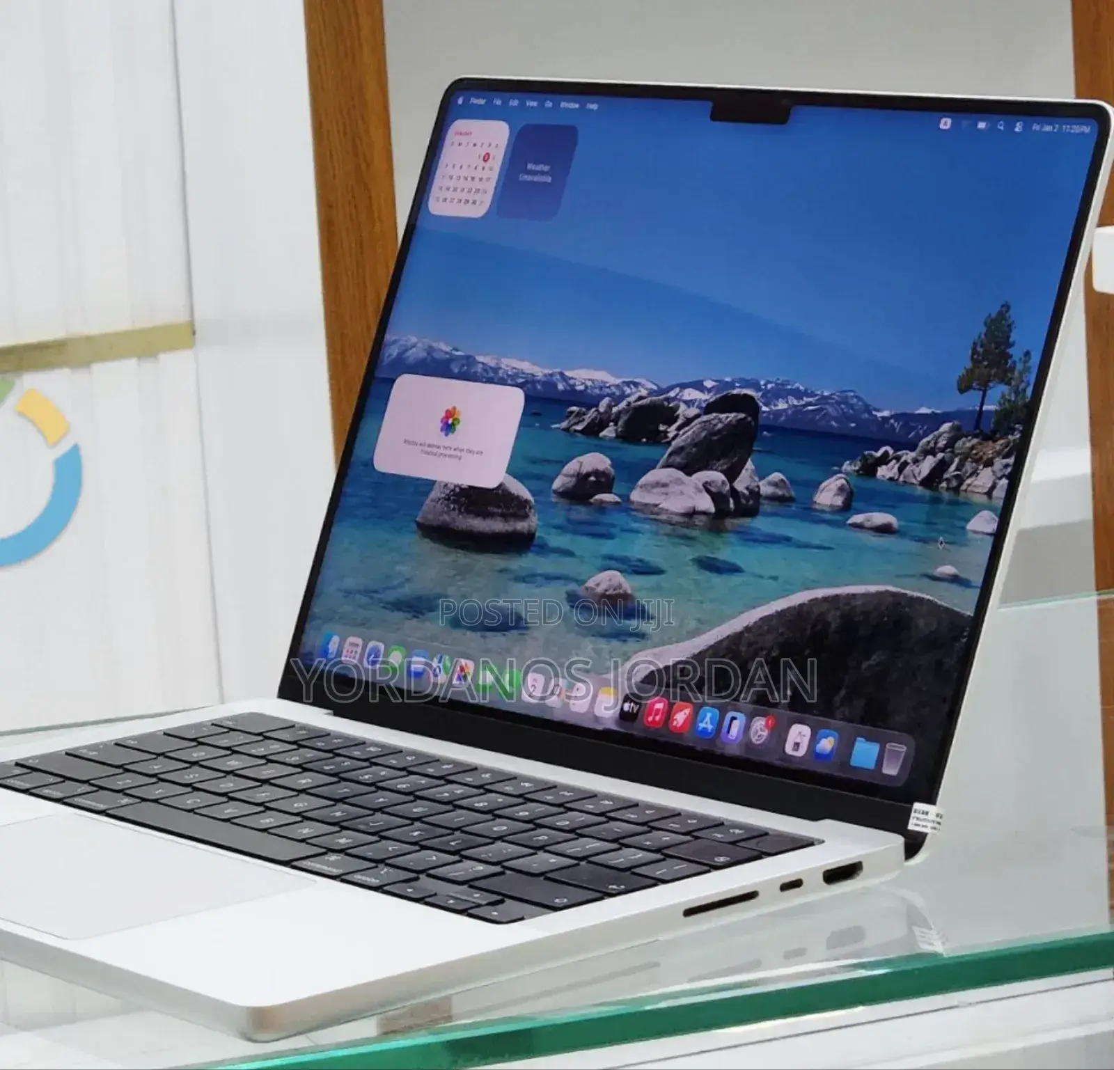 New Apple MacBook Pro 2023 M3 14-Inch 18GB Apple M3 Pro SSD 512GB