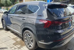 Hyundai Santa Fe 2023