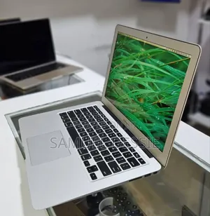 Laptop Apple MacBook Air 2011 4GB Intel Core I5 SSD 128GB