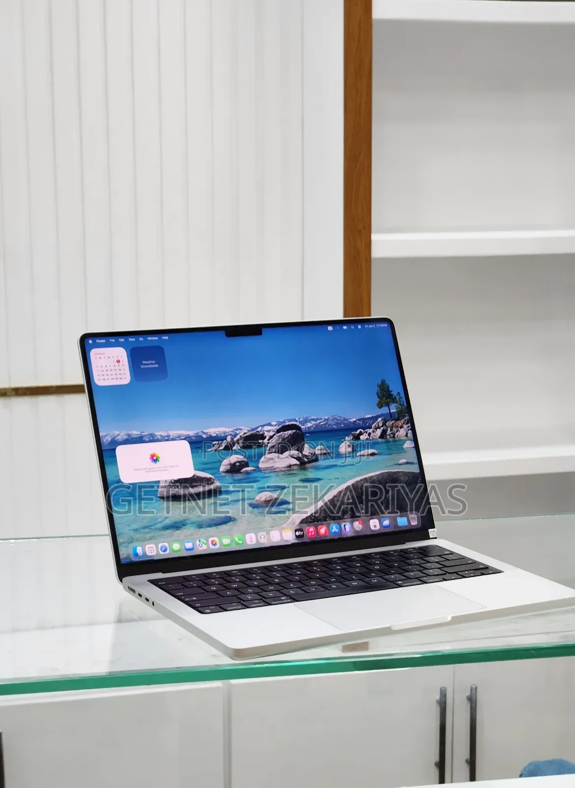 New Apple MacBook Pro 2023 M3 14-Inch 18GB Apple M3 Pro SSD 512GB