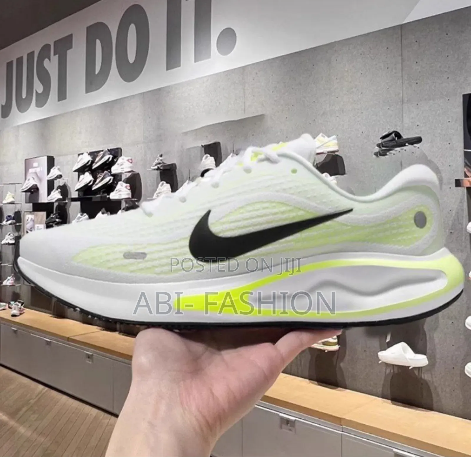 Nike Men's Journey Run Running Shoes