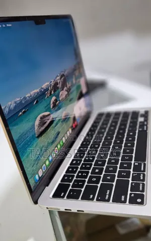 New Laptop Apple MacBook Air 8GB SSD 256GB