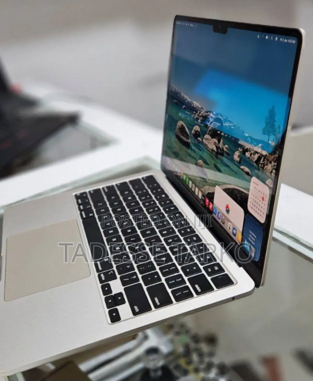 New Laptop Apple MacBook Air 8GB SSD 256GB