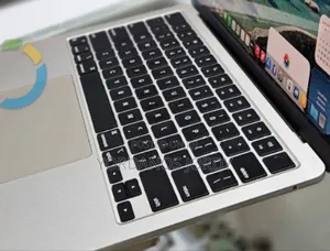 New Laptop Apple MacBook Air 2022 M2 8GB Apple M2 SSD 256GB