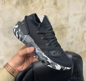 Under Armour Hovr Phantom 3 Shoes