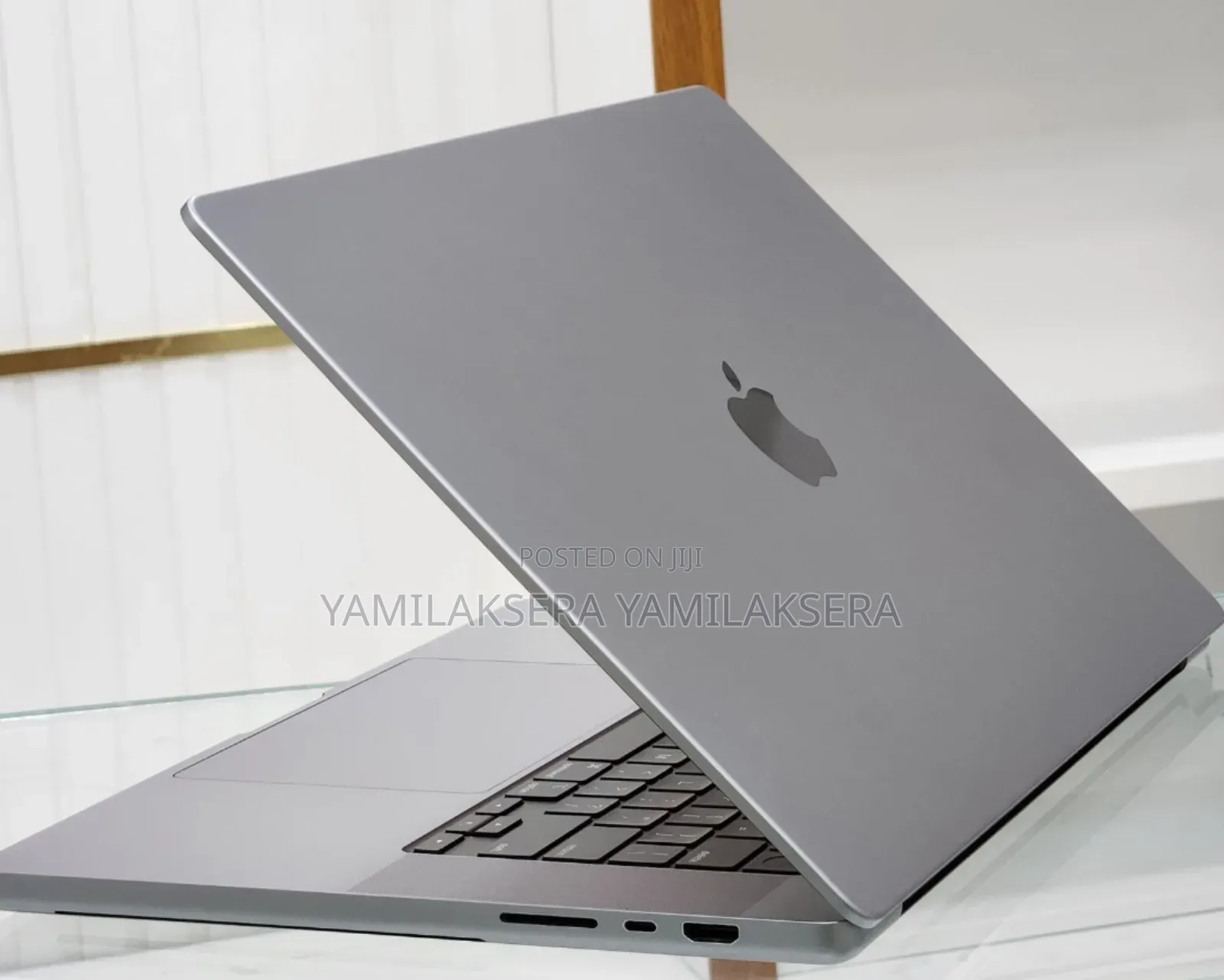 New Laptop Apple MacBook Pro 2021 M1 32GB Apple M1 Max SSD 512GB