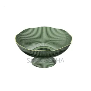 Elegant Ribbed Glass Fruit Bowl With Stand