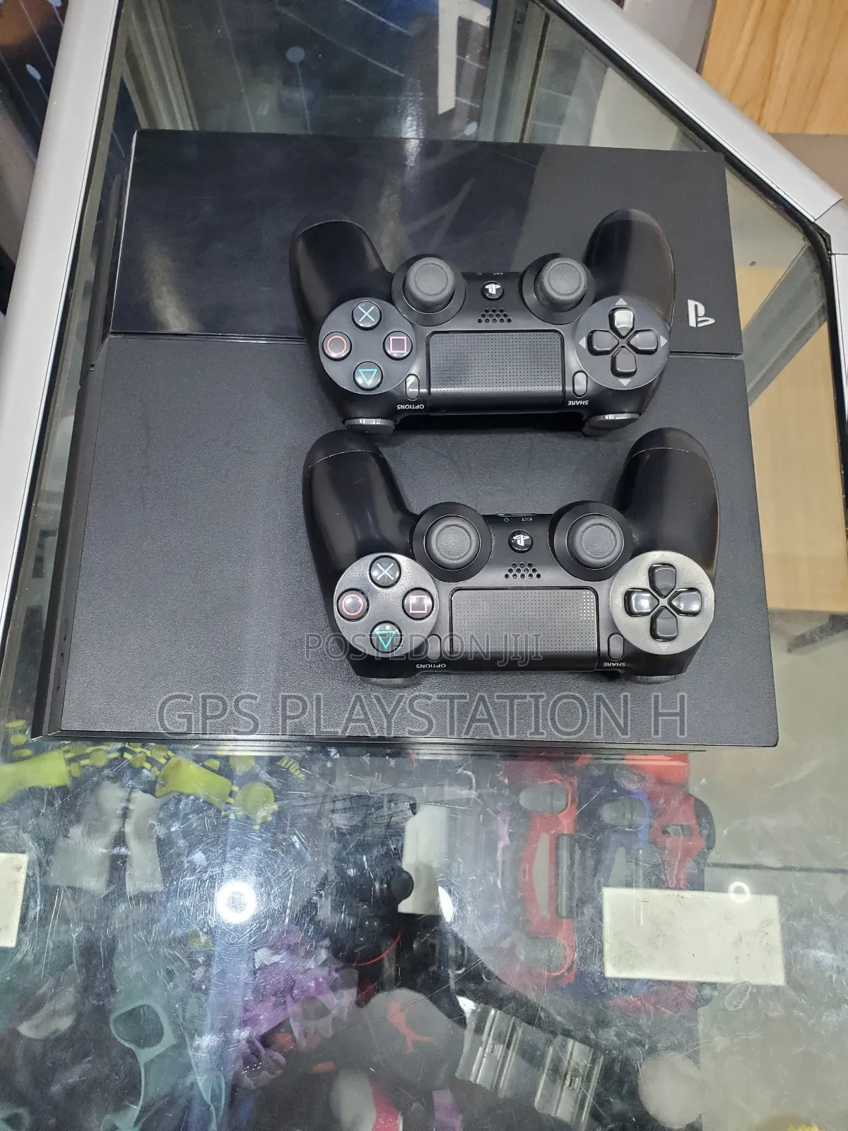 Playstation 4 Jealbreak Model Fifa 26 and Other Games Installed ጄልብሬክ