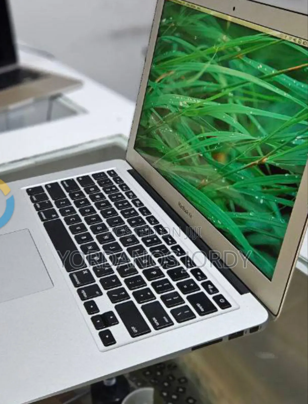 New Laptop Apple MacBook Air 2015 8GB Intel Core I5 SSD 256GB