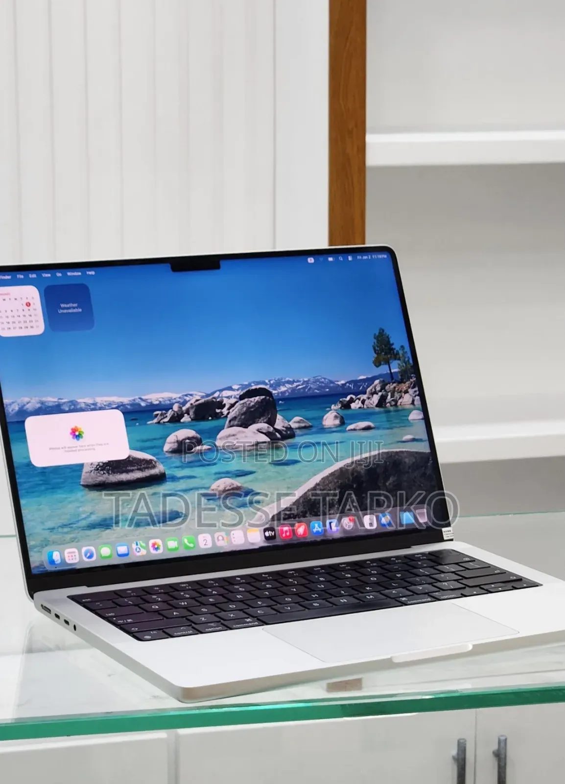 New Laptop Apple MacBook Pro 2023 M3 14-Inch 18GB SSD 512GB