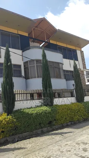 Furnished 6bdrm Townhouse / Terrace in Tafo, Yeka for rent