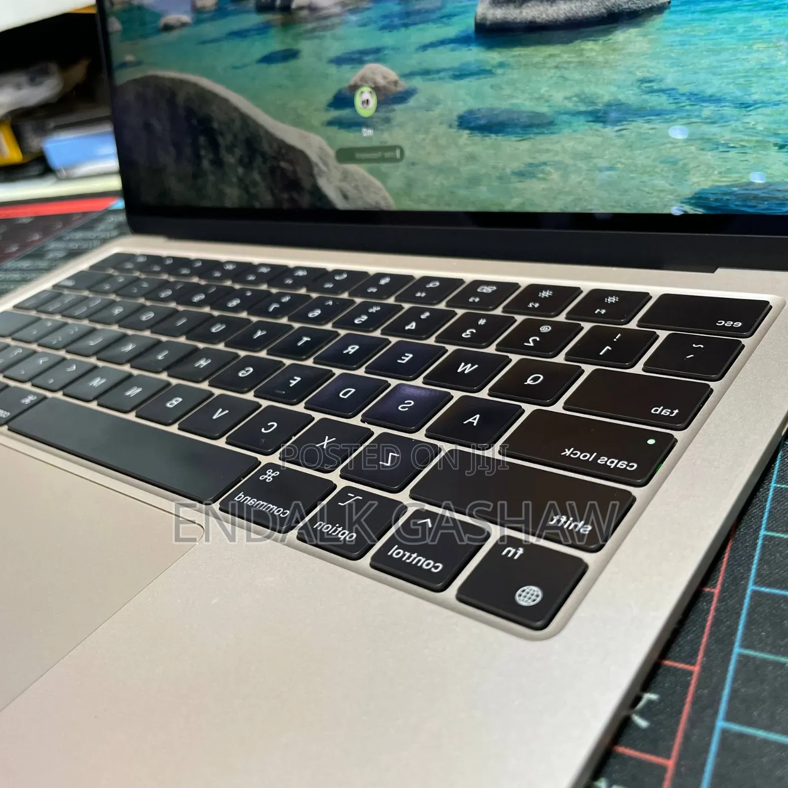 New Laptop Apple MacBook Air 2022 M2 8GB Apple M2 SSD 256GB