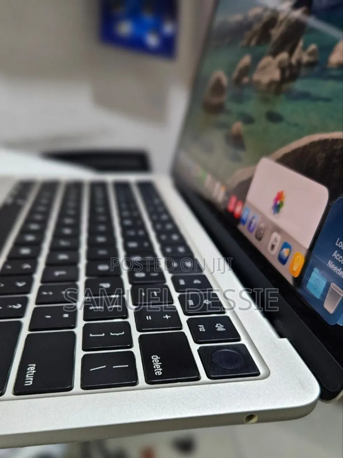 New Laptop Apple MacBook Air 2022 M2 8GB Apple M2 SSD 256GB