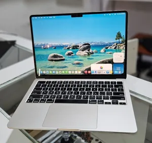 New Laptop Apple MacBook Air 2022 M2 8GB Apple M2 SSD 256GB