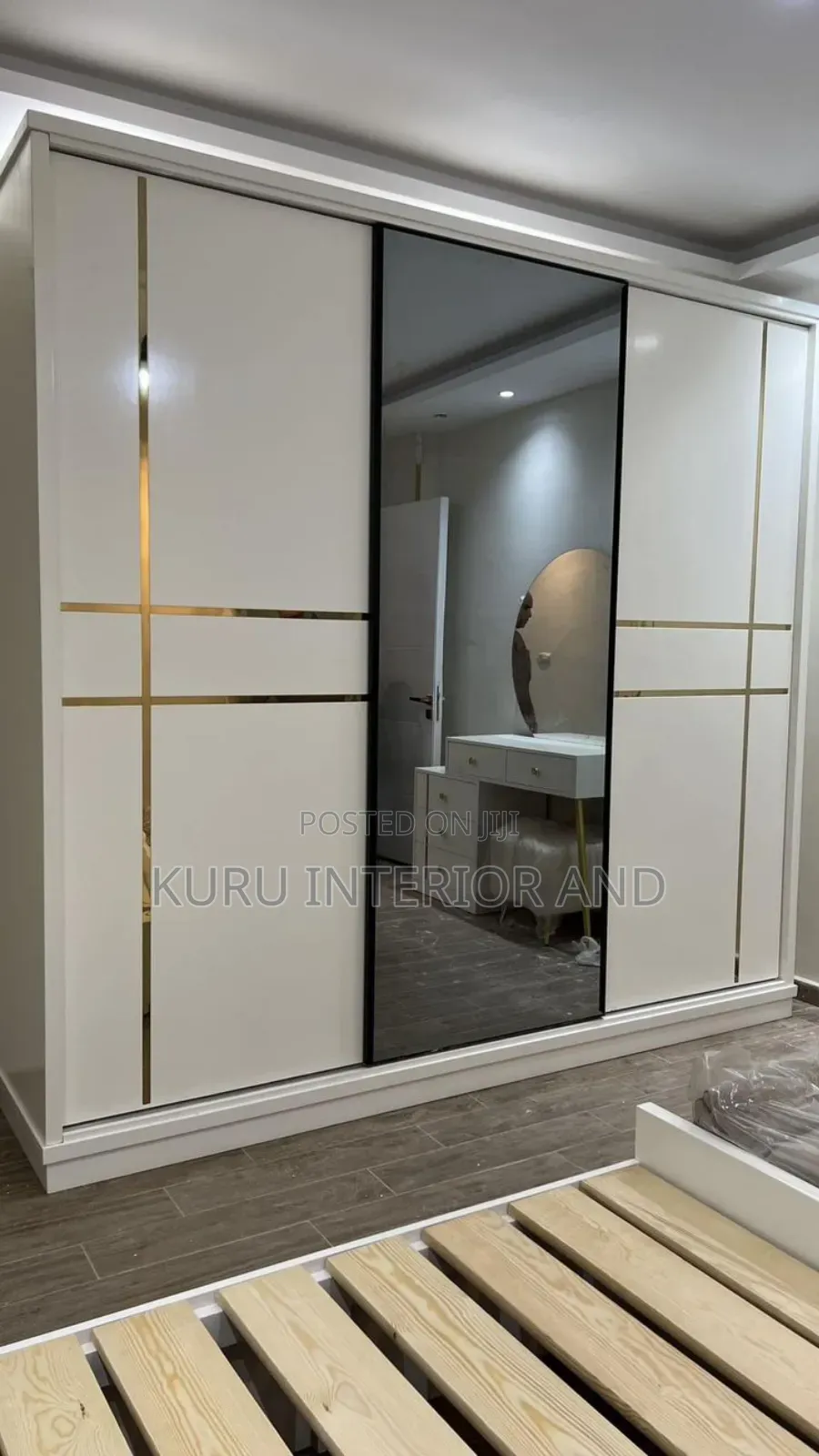 Modern High Quality Closet ( ቁምሣጥን ) Sliding Door 2meter Width