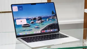 New Apple MacBook Pro 2023 M3 14-Inch 18GB Apple M3 Pro SSD 512GB