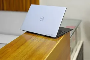 New Laptop Dell XPS 13 8GB Intel Core I5 SSD 512GB