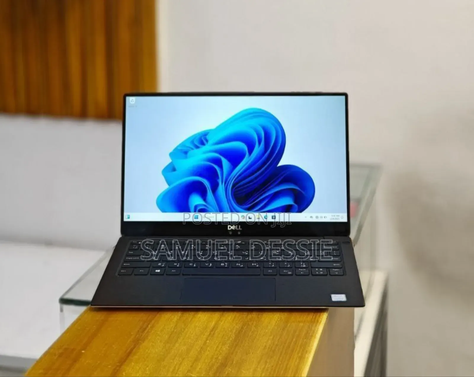 New Laptop Dell XPS 13 8GB Intel Core I5 SSD 512GB