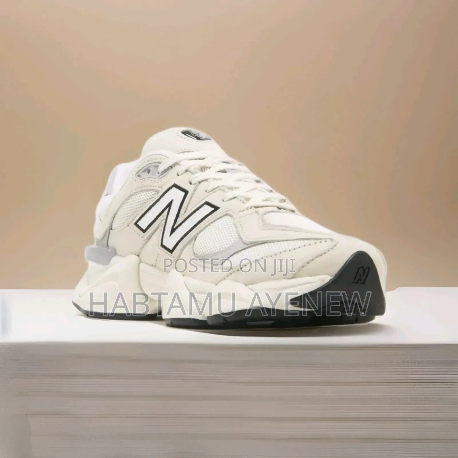 New Balance ኒው ባላንስ በአንደኛው!