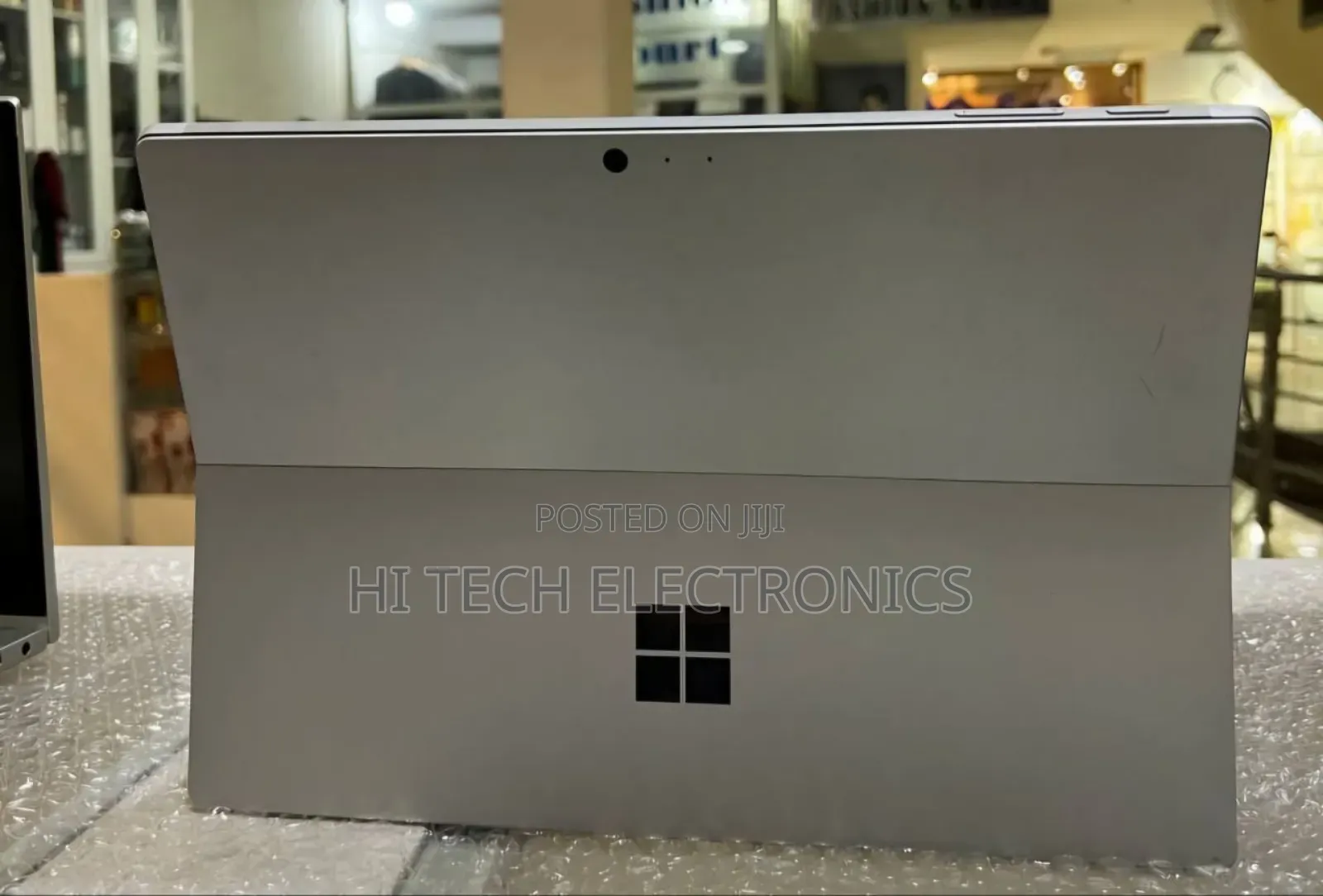 New Laptop Microsoft Surface 8GB Intel Core I7 SSD 256GB