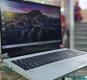 New Laptop Dell G15 5535 16GB Intel Core I7 SSD 512GB