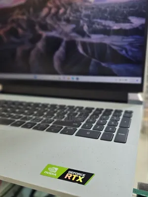 New Laptop Dell G15 5535 16GB Intel Core I7 SSD 512GB