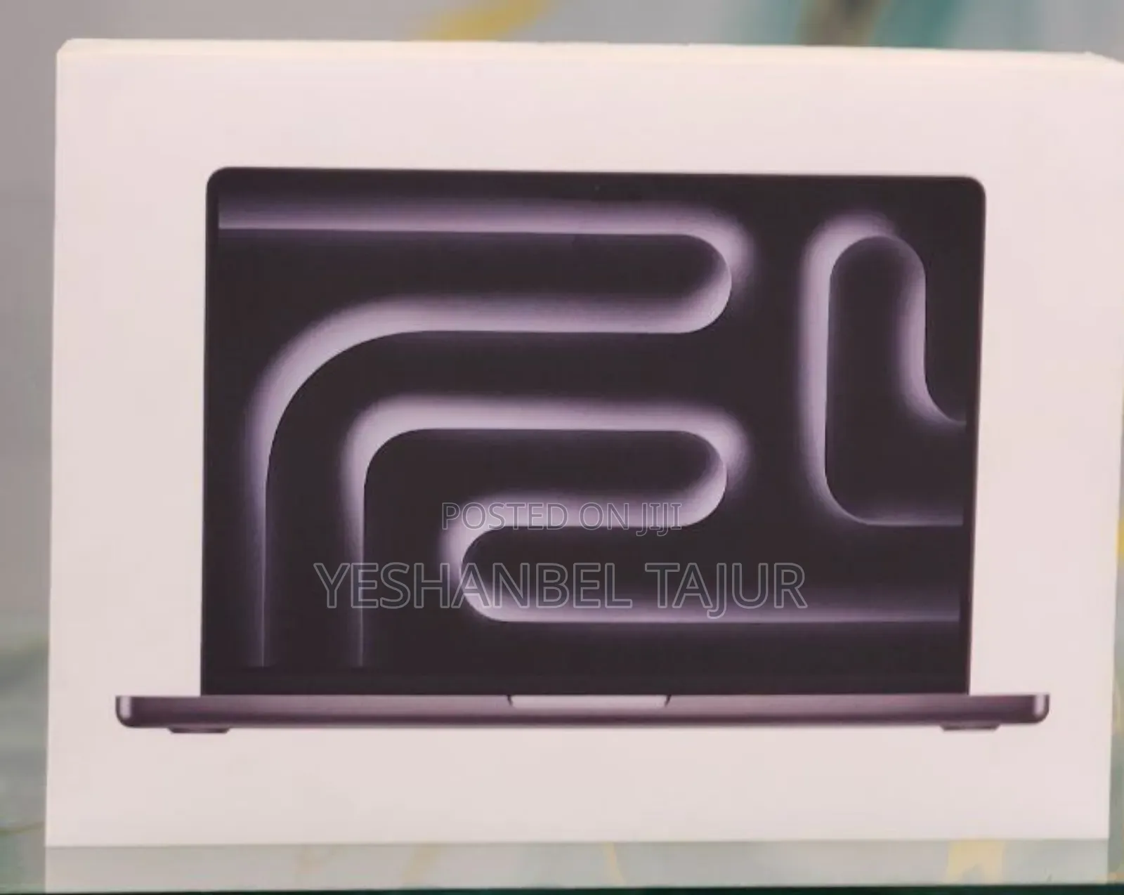 New Apple Macbook Pro 2025 M5 14-Inch 16GB Apple M1 Pro SSD 512GB