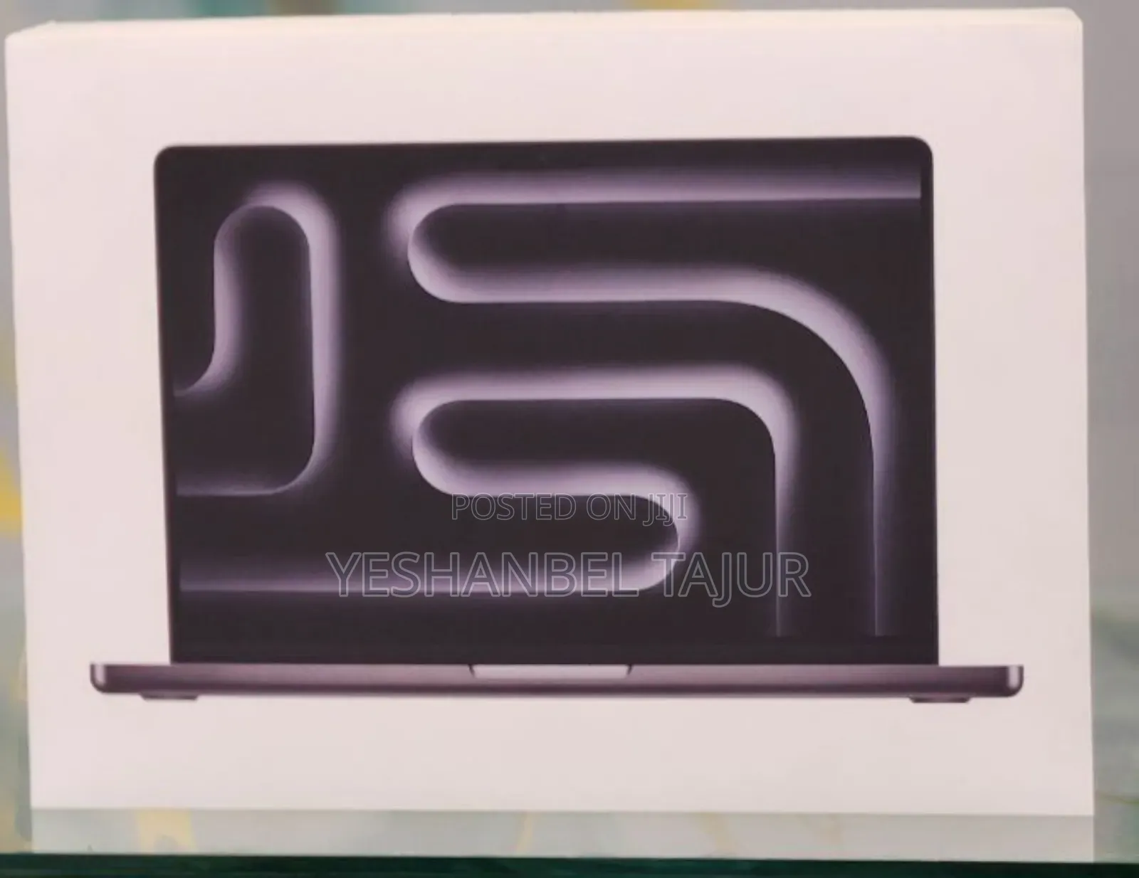 New Apple Macbook Pro 2025 M5 14-Inch 16GB Apple M1 Pro SSD 512GB