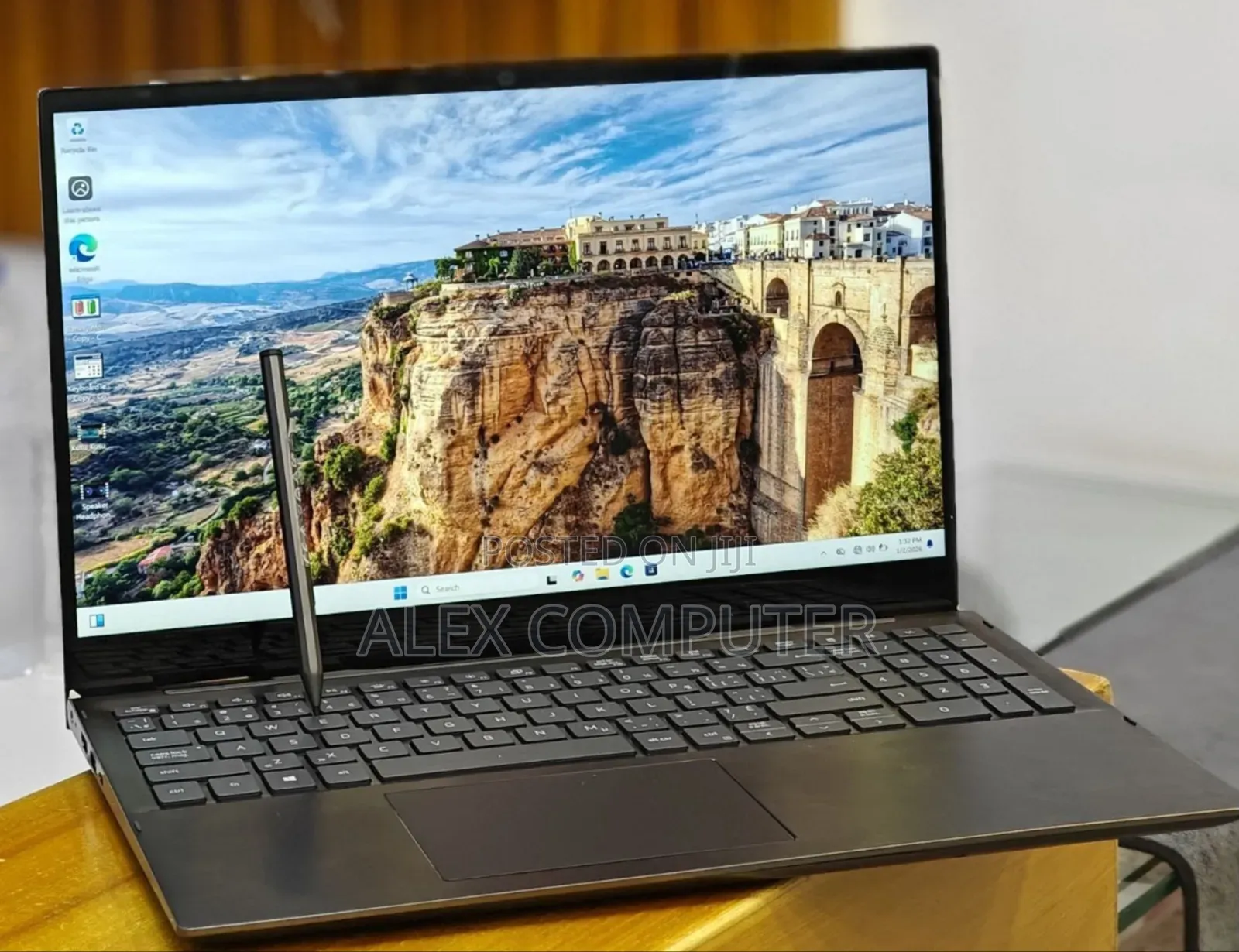 New Laptop Dell Inspiron 15 16GB Intel Core I7 SSD 512GB