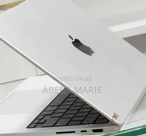 New Apple MacBook Pro 2023 M3 14-Inch 18GB Apple M3 Pro SSD 512GB