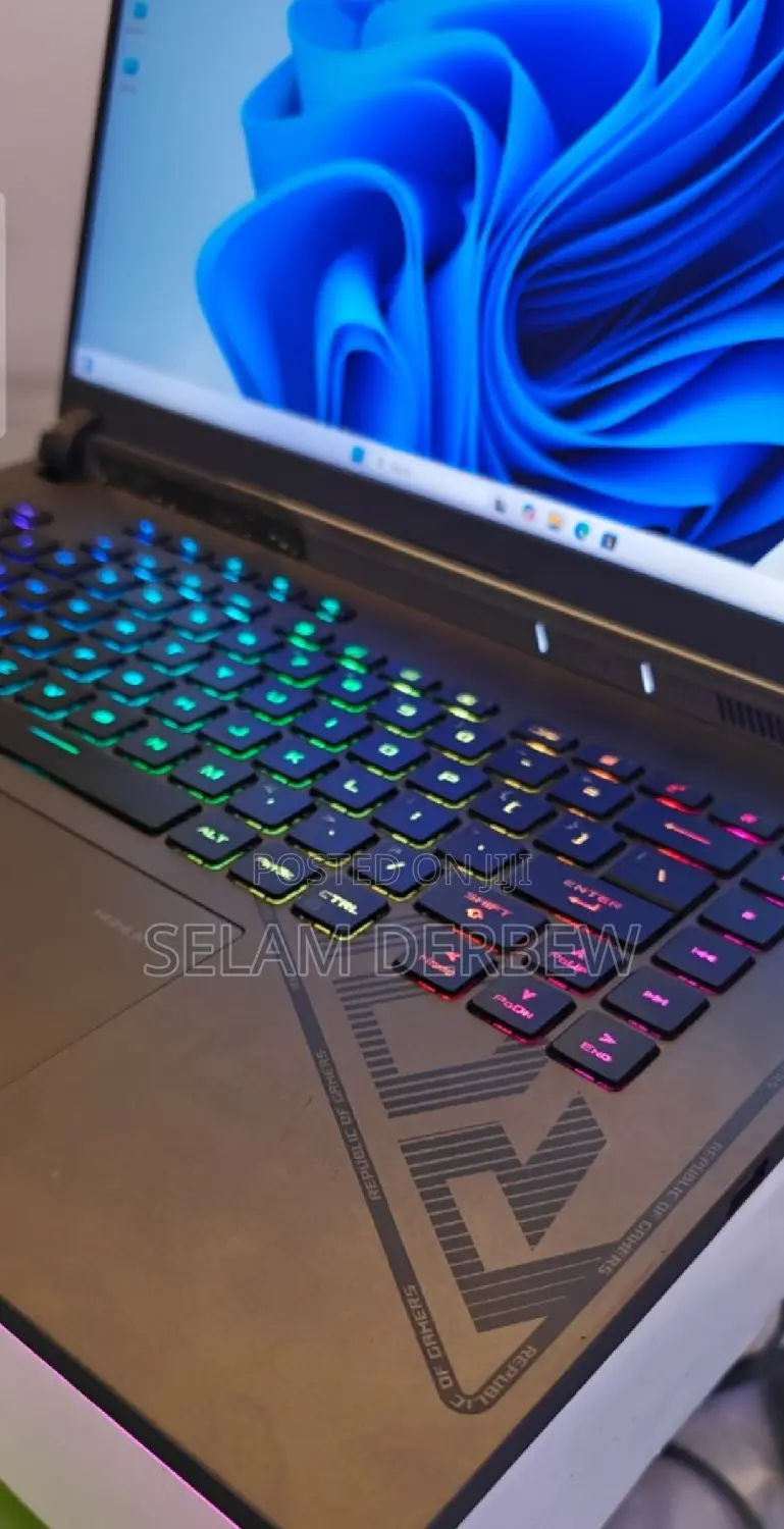 New Laptop Asus ROG Strix G15 16GB Intel Core I9 SSD 1T