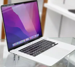 New Laptop Apple MacBook Pro 2019 16GB Intel Core I7 SSD 512GB