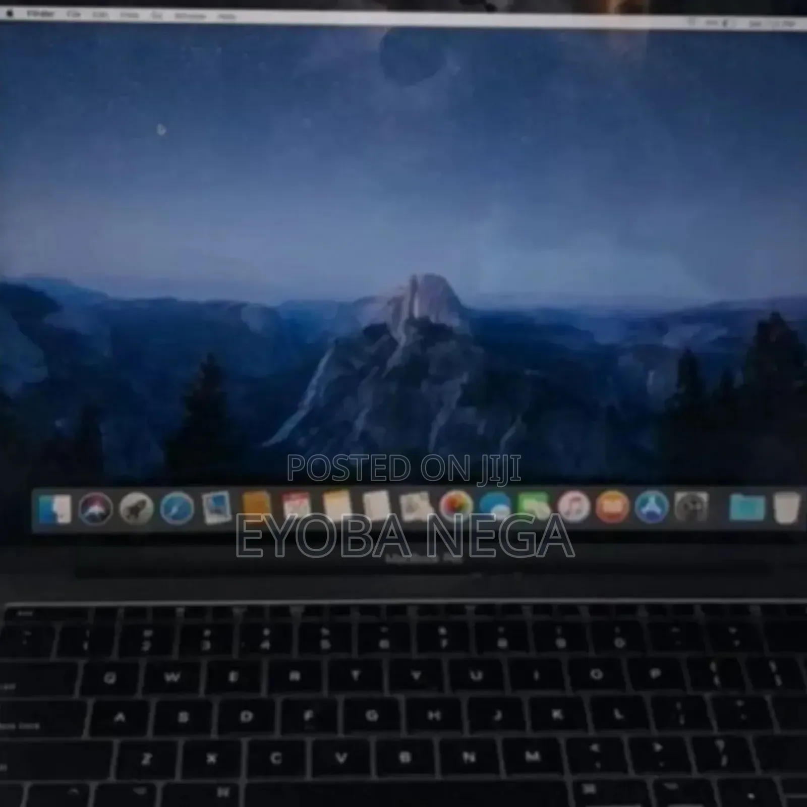Laptop Apple MacBook Pro 2017 8GB Intel Core i5 SSD 256GB