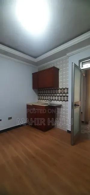 1bdrm House in Real, Kirkos for rent