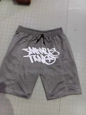 Short Syna World 111111