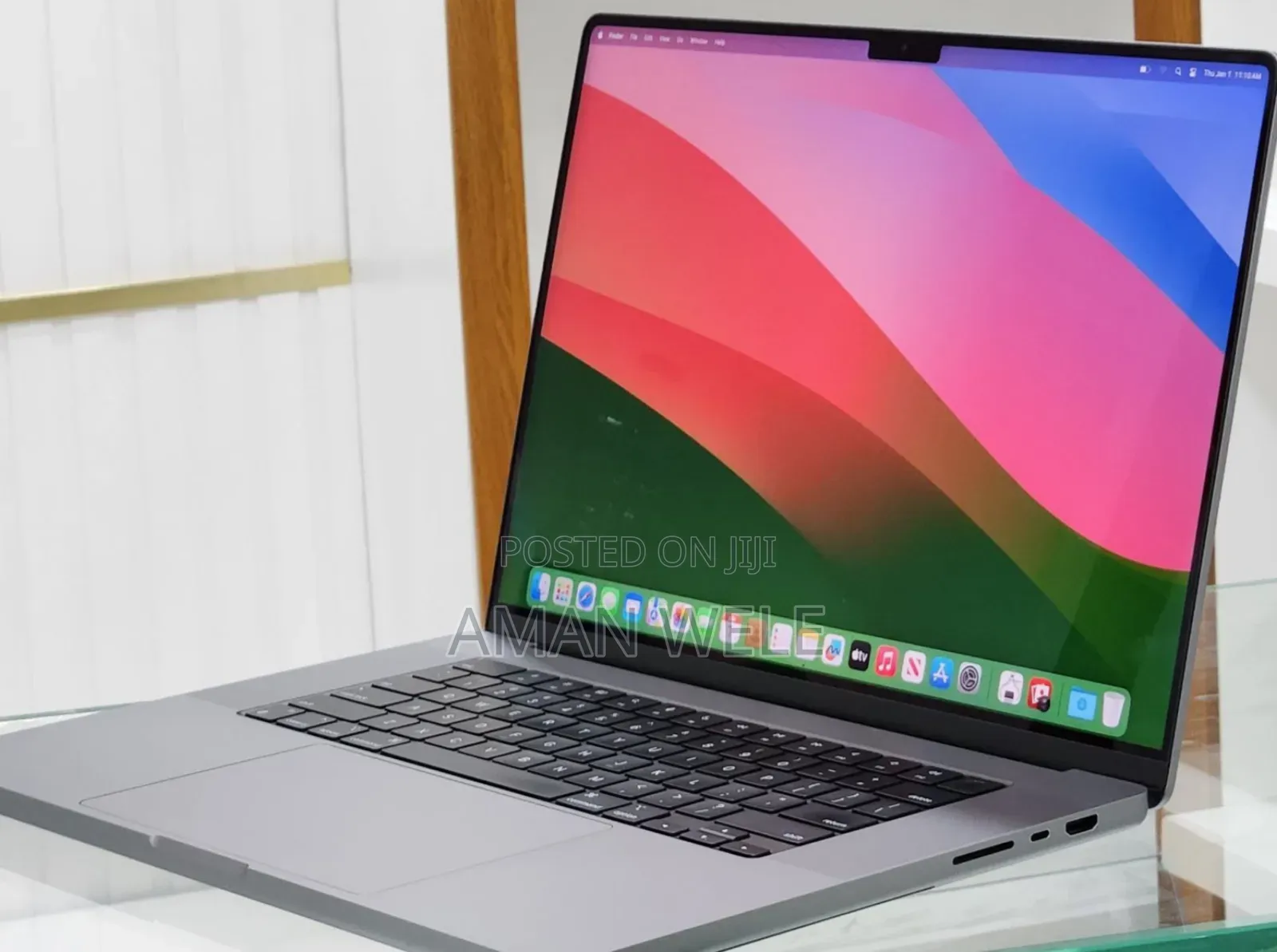 New Laptop Apple MacBook Pro 2021 M1 32GB Apple M1 Pro SSD 512GB