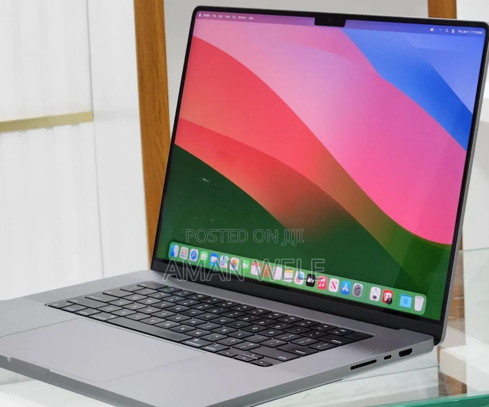 New Laptop Apple MacBook Pro 2021 M1 32GB Apple M1 Pro SSD 512GB