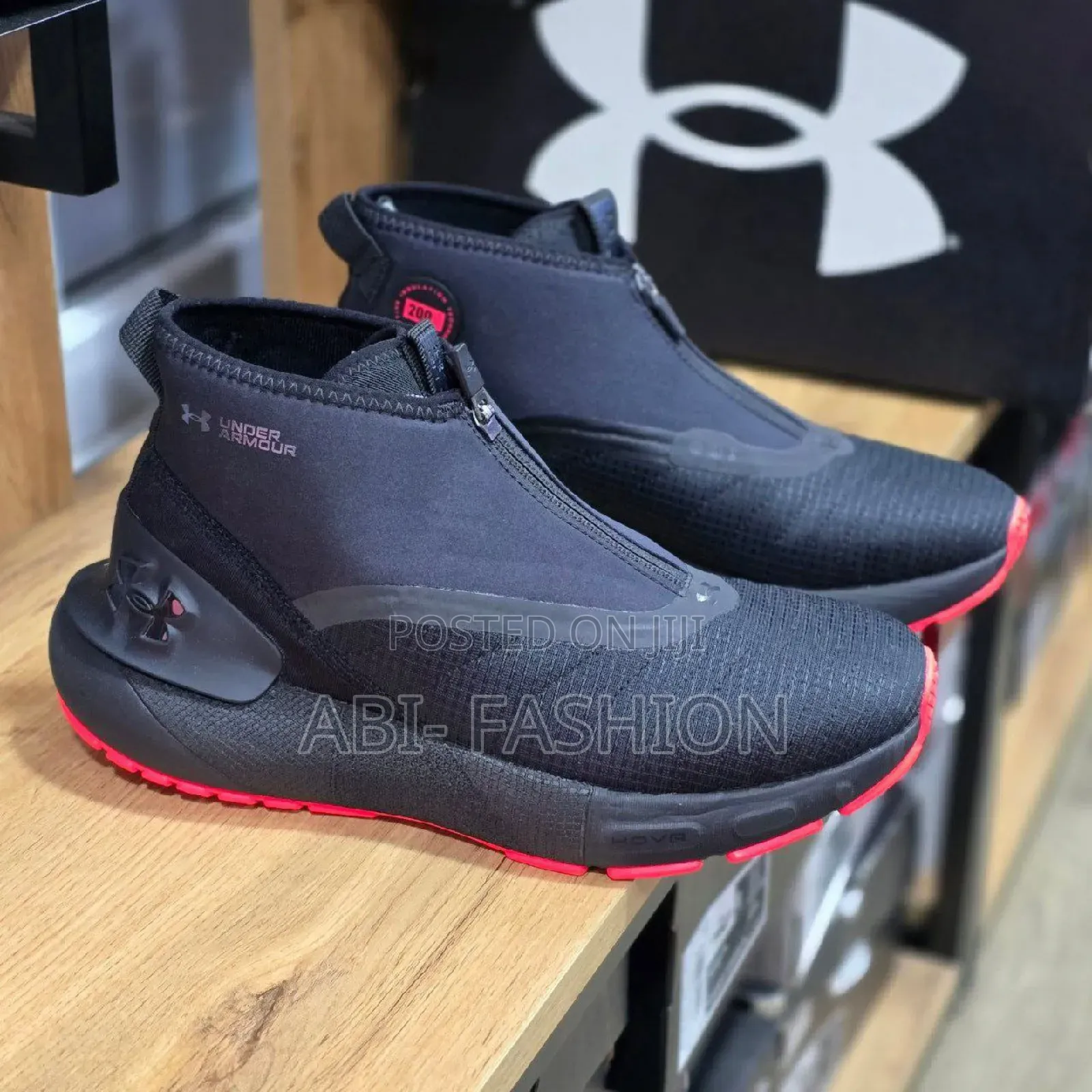 Under Armour Hovr Phantom Red Bottom