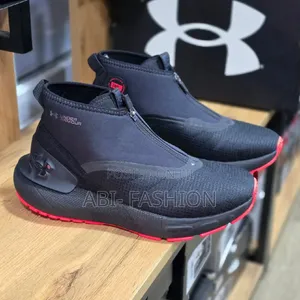 Under Armour Hovr Phantom Red Bottom